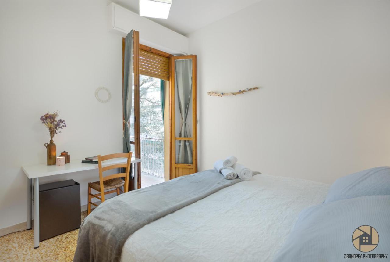 Room San Frediano Florenz Exterior foto